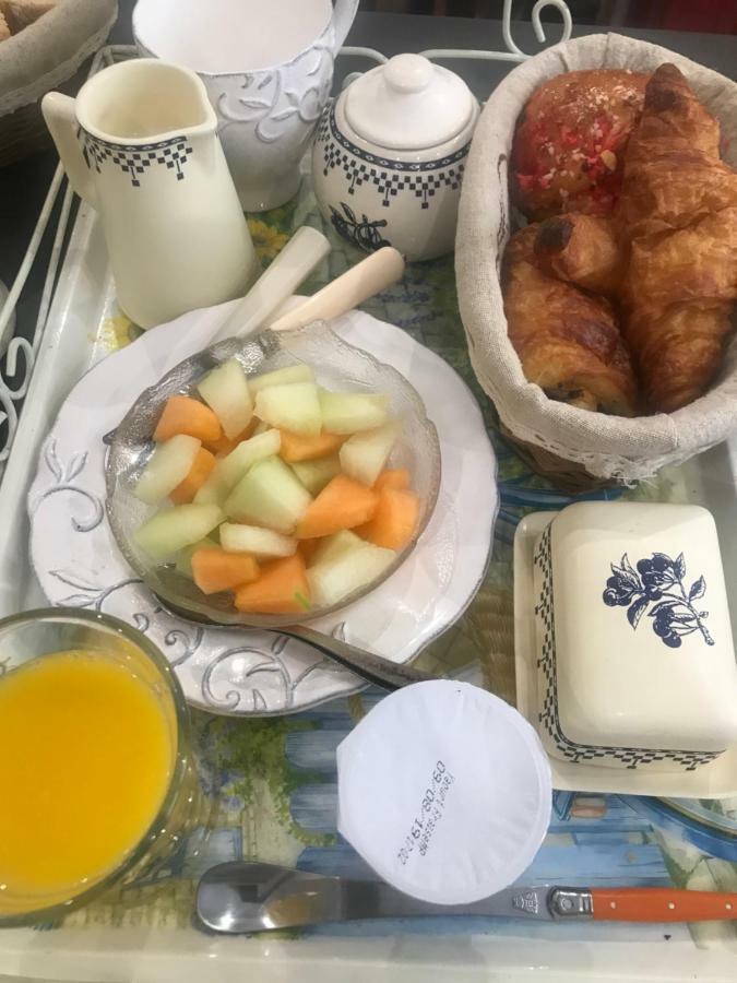 レ・ボー＝ド＝プロヴァンス Mas De La Fadeto Bed & Breakfast エクステリア 写真